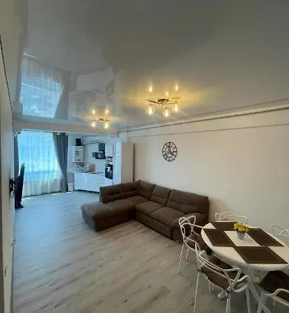 Mamaia Nord Roxana, Prima Linie, 10 Metri Distanta De Plaja, Cu La Mare Apartament