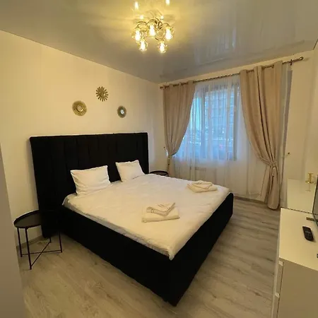 Mamaia Nord Roxana, Prima Linie, 10 Metri Distanta De Plaja, Cu La Mare * ナボダリ