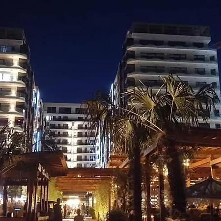 Mamaia Nord Roxana, Prima Linie, 10 Metri Distanta De Plaja, Cu La Mare ナボダリ